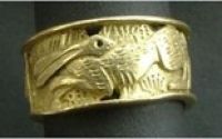 Running hare gold ring by Paul Preston - click for more detail